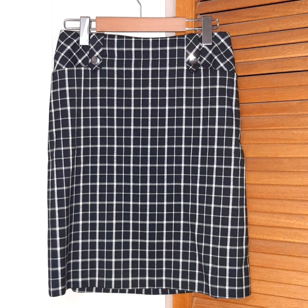 👗3/25$ 👗Jacob Black & White Plaid Skirt